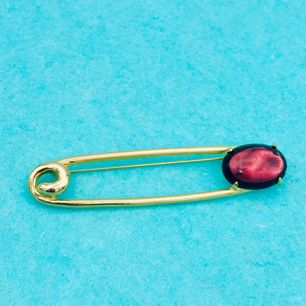 Jeanne Vintage Gold Tone Safety Pin Brooch with Purple Stone